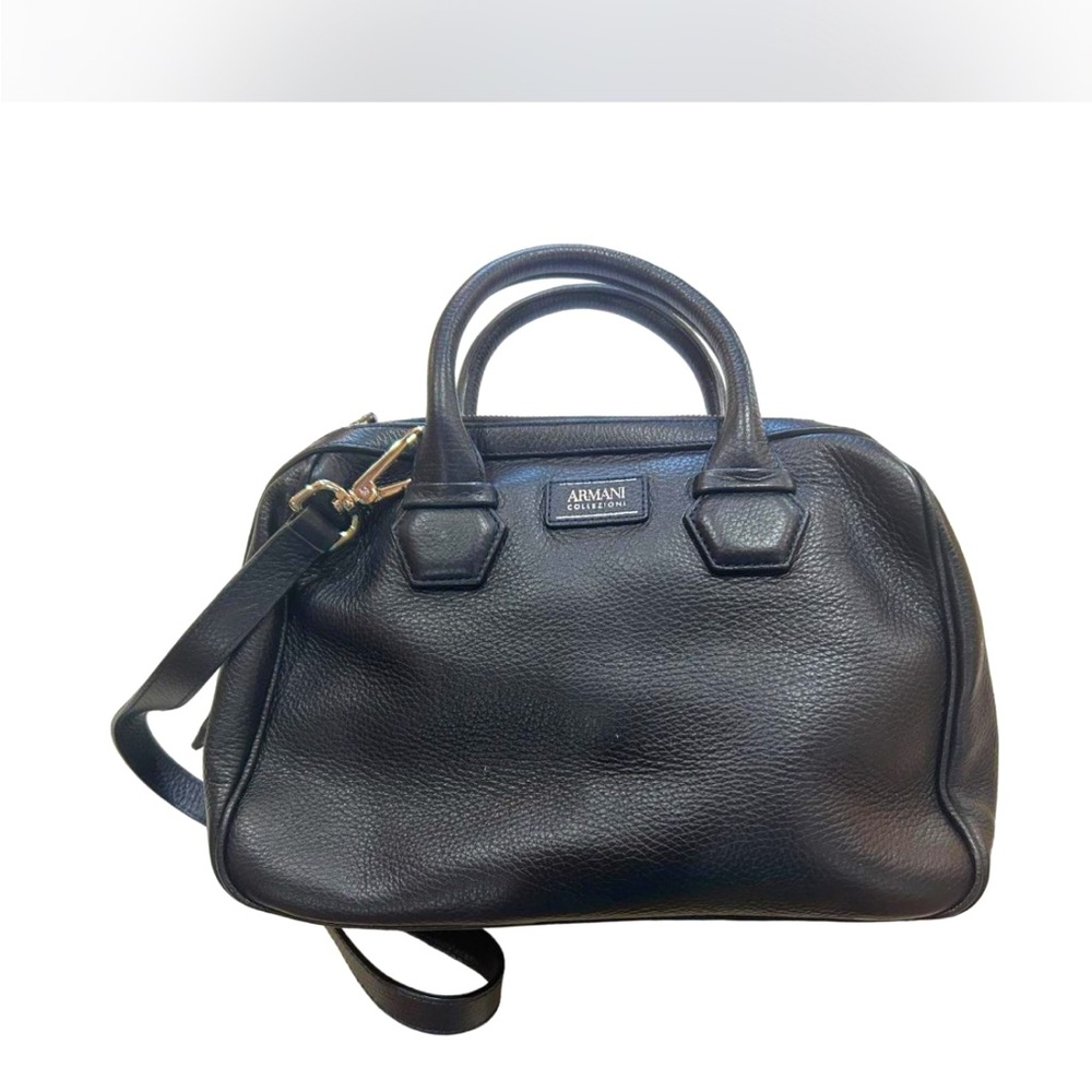 Beautiful Preloved leather Armani satchel/crossbody in great condition!